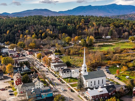 Top 10 Fall Travel Destinations for Seniors in the USA