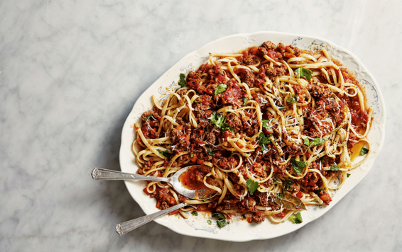Quick Pork Bolognese Recipe for a Crowd